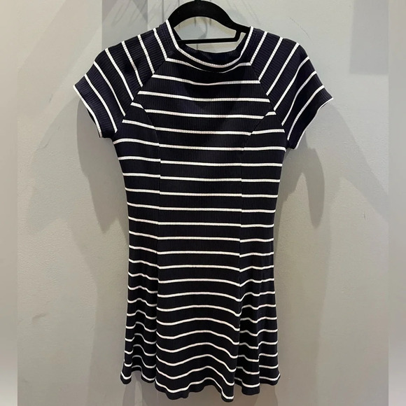 Urban Outfitters BDG Jackie-A-Line Fit and Flare Dress Size M - Picture 2 of 3